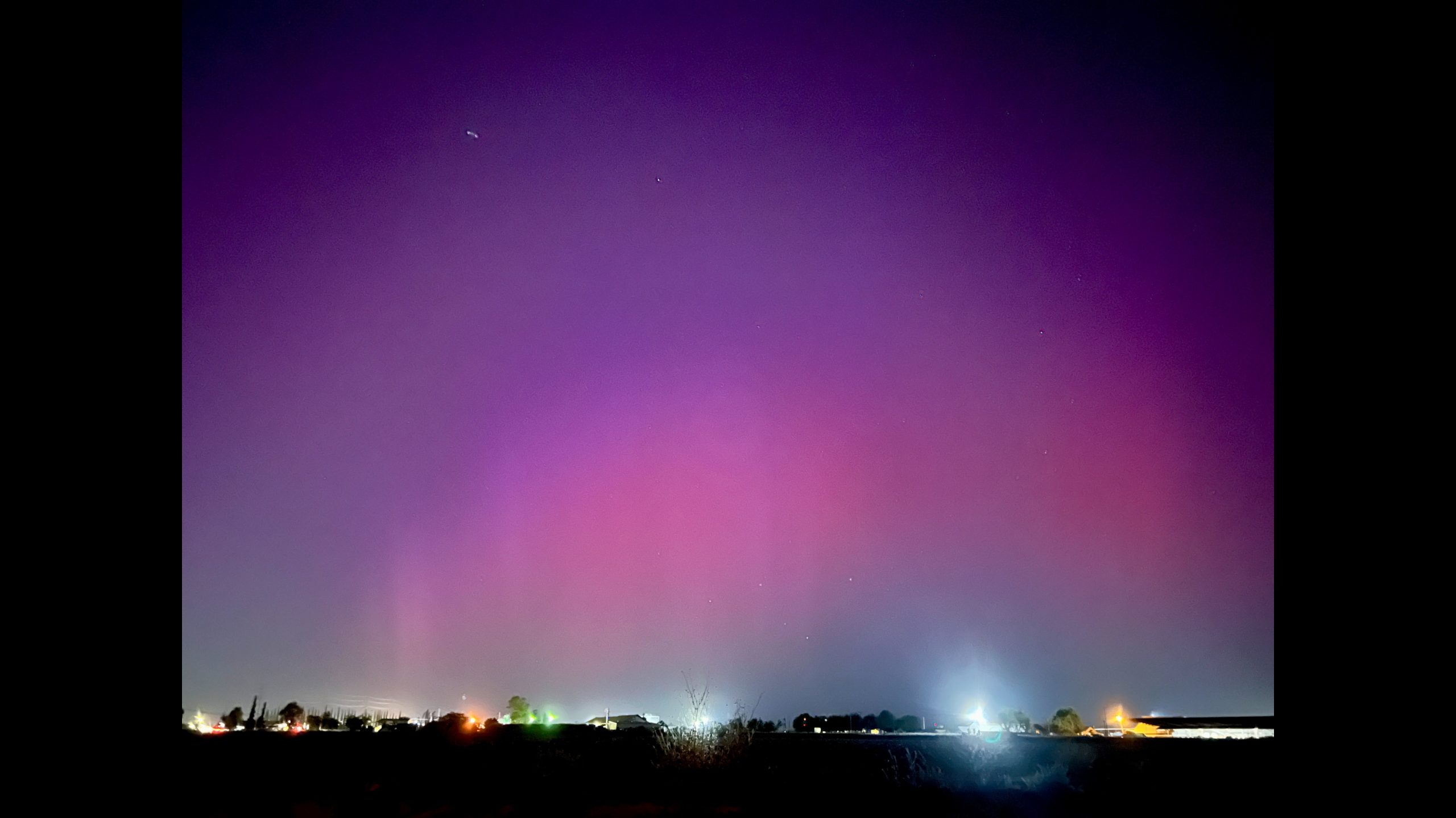 Northern Lights entertains Central Valley sky gazers in